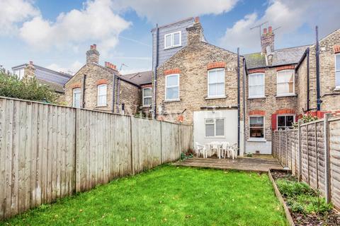 15 Falmer Road, London, N15 5BA