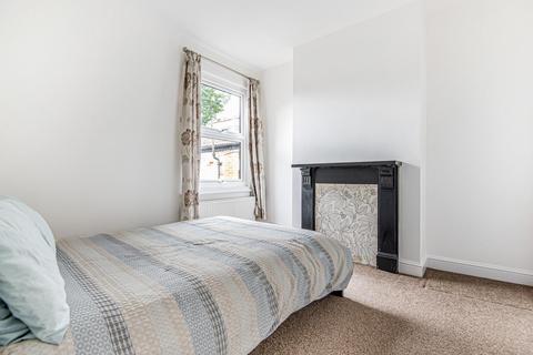 32 Woodbury Street, London, SW17 9RR