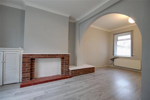 2 bedroom terraced house to rent, Wren Street, Oxbridge