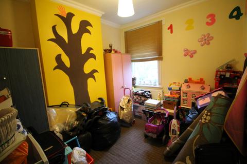 15 Elsenham Road, London, E12 6JZ