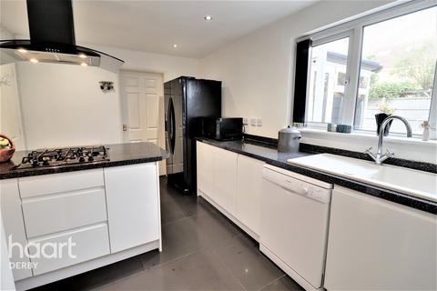 10 Bowbank Close, Littleover, Derby, DE23 3YE