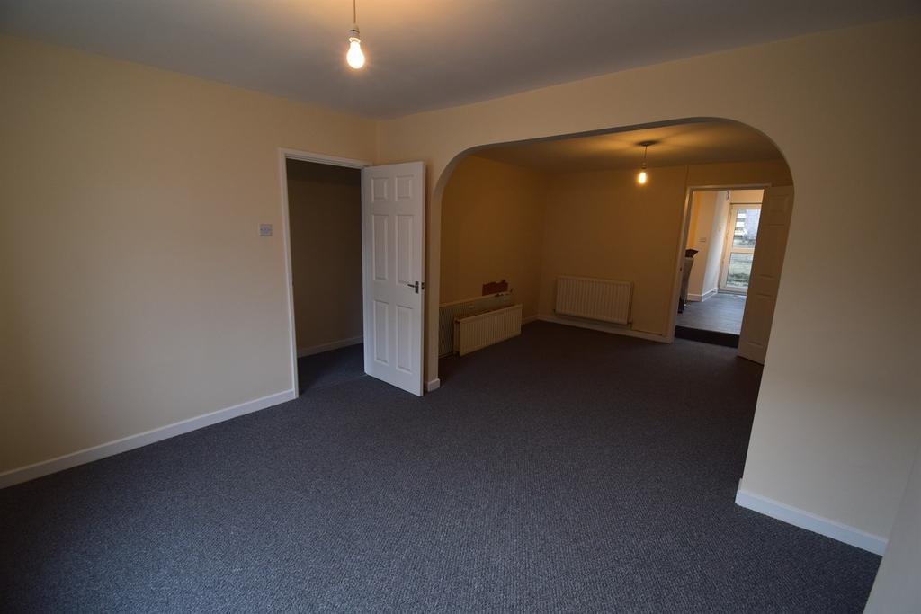 Lower Vaynor Road, Cefn Coed, Merthyr... 3 bed end of terrace house £