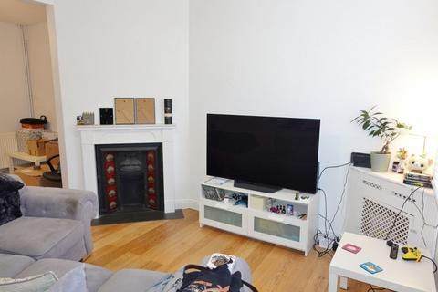2 bedroom terraced house to rent, Stanley Road, Newmarket
