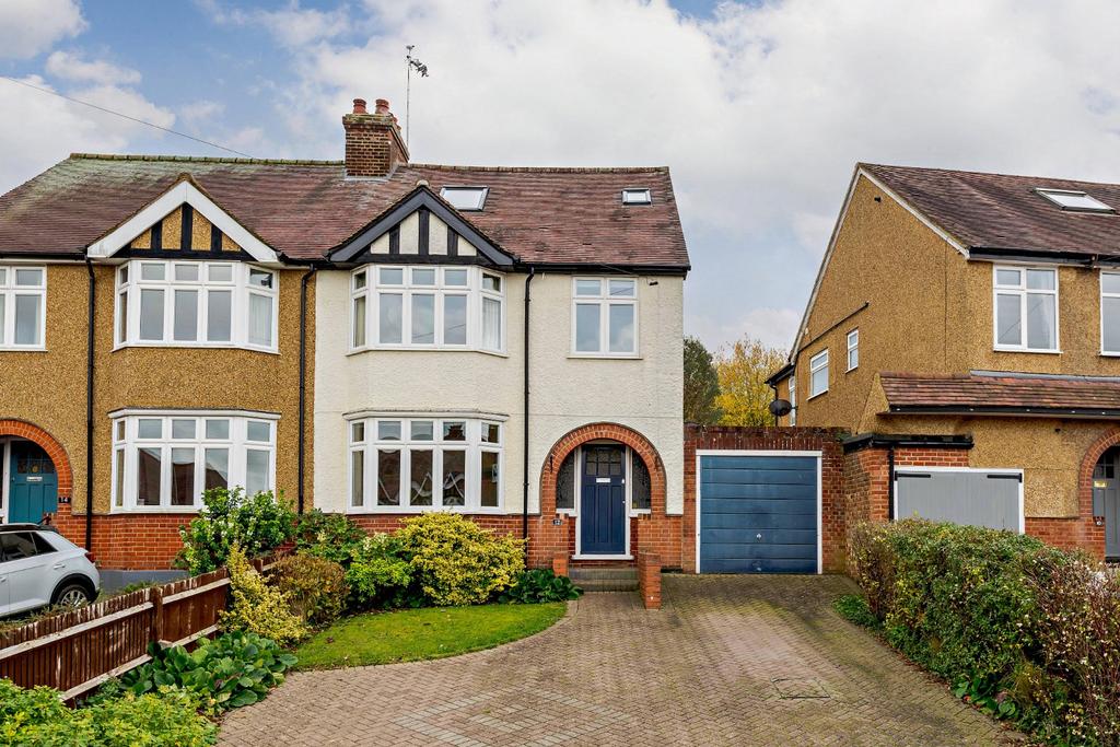 Langley Crescent, St. Albans 4 bed semidetached house £825,000