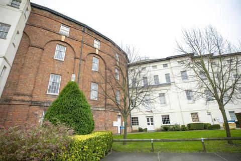 16 The Crescent, Gloucester, GL1 3LF