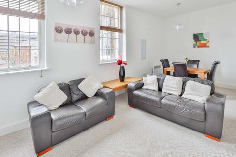 16 The Crescent, Gloucester, GL1 3LF