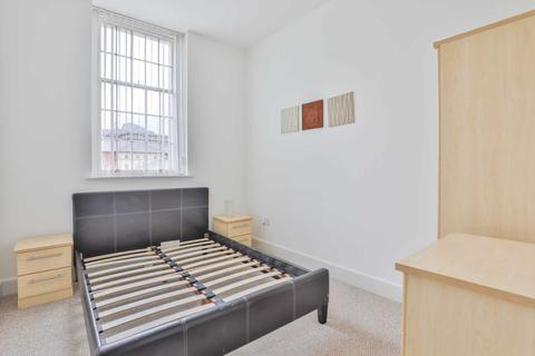16 The Crescent, Gloucester, GL1 3LF