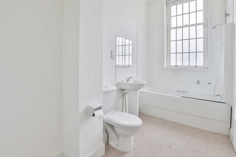16 The Crescent, Gloucester, GL1 3LF