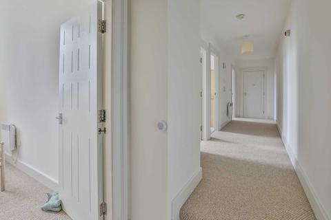 16 The Crescent, Gloucester, GL1 3LF