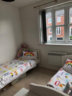 33 The Fairways, Royton, Oldham, OL2 6GD