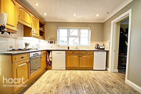 38 Aquila Way, Langtoft, Peterborough, PE6 9NN