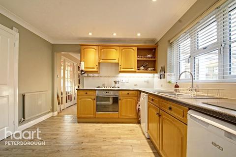 38 Aquila Way, Langtoft, Peterborough, PE6 9NN