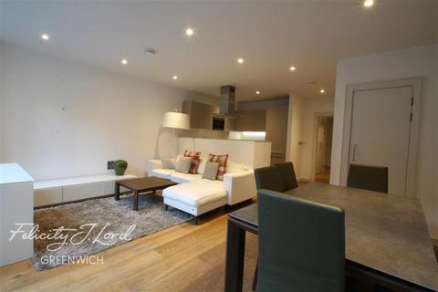 3 bedroom maisonette to rent, Hawthorne Crescent, SE10