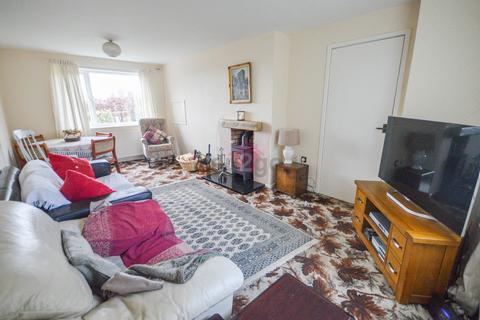 18 Brow Crescent, Halfway, Sheffield, S20 4GB