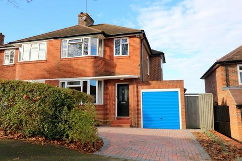 24 Derwent Drive, Purley, CR8 1EQ
