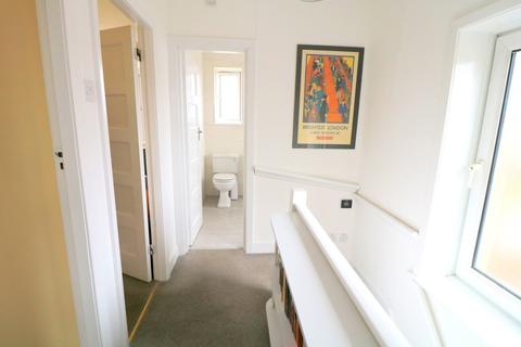 24 Derwent Drive, Purley, CR8 1EQ