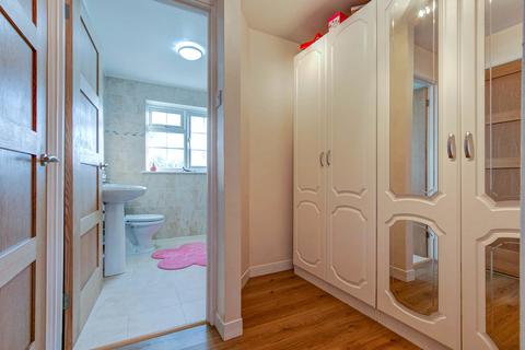 36 Austcliff Close, Redditch, B97 5NZ
