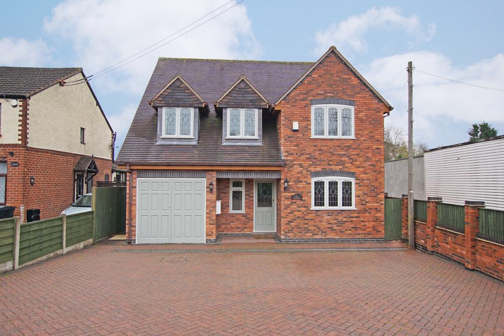 Redditch Road, Hopwood, Alvechurch, B48 7TR 4 bed detached house for