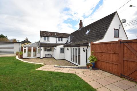 69 Gipping Road, Great Blakenham, Ipswich, IP6 0JA
