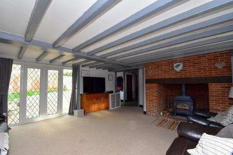 69 Gipping Road, Great Blakenham, Ipswich, IP6 0JA