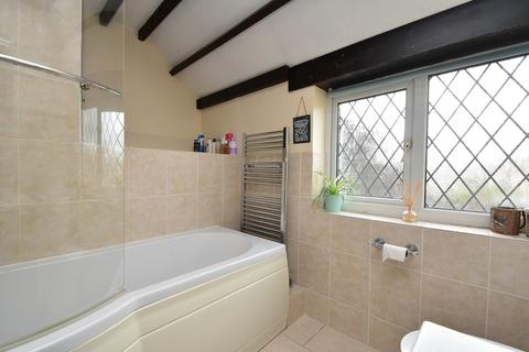 69 Gipping Road, Great Blakenham, Ipswich, IP6 0JA