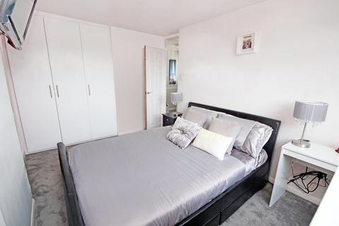 47 Barfield, Sutton At Hone, Dartford, DA4 9EJ