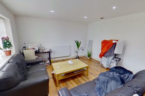 3 bedroom flat to rent - Alfreton Road, City Centre