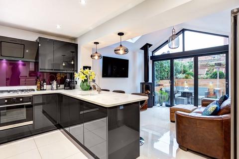 1 Bowmere Close, Biddulph, Stoke-on-trent, ST8 6UD