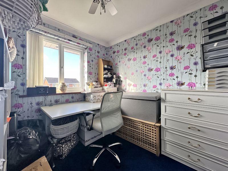 Bedroom/office