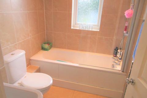 71 Brackenfield Road, Birmingham, B44 9BG