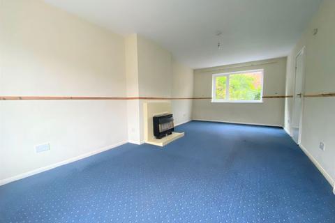 98 Lancelot Road, Exeter, EX4 9BY