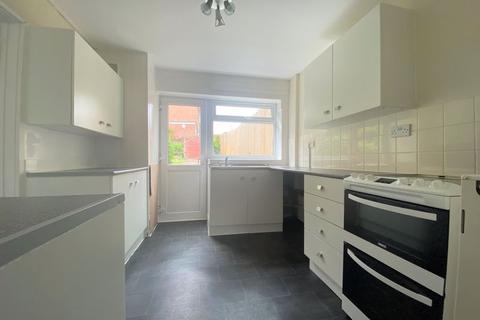 98 Lancelot Road, Exeter, EX4 9BY
