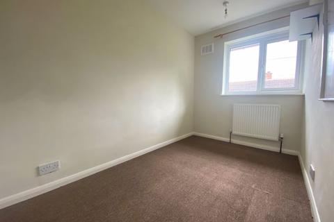 98 Lancelot Road, Exeter, EX4 9BY