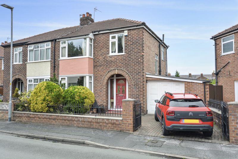 Dover Road, Latchford, Warrington 3 bed semidetached house £150,000