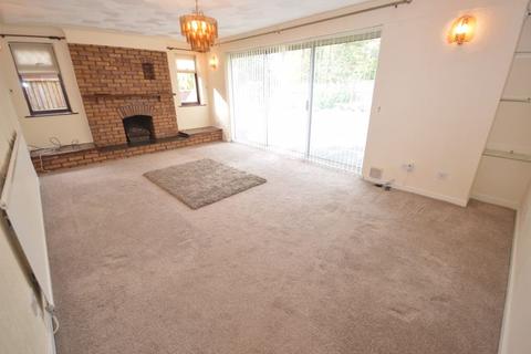 17 Ash Priors, Widnes, WA8 4NH