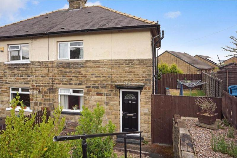 Oaklands, Rastrick, Brighouse, HD6 3 bed semidetached house £750 pcm