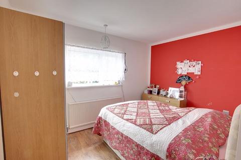 73 Ashmead, Trowbridge, BA14 0PA