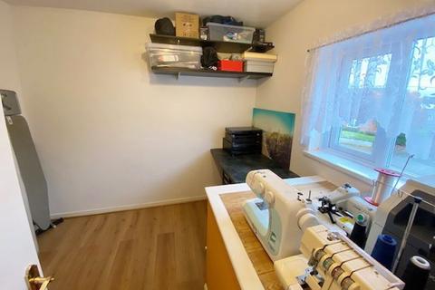 73 Ashmead, Trowbridge, BA14 0PA