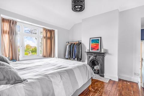 26 Bute Gardens, Wallington, SM6 8SS