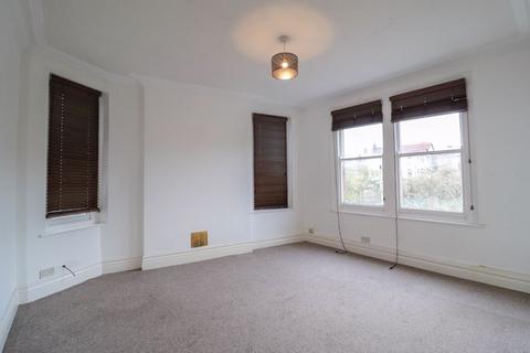 1 bedroom apartment to rent, Station Road, Westcliff-On-Sea
