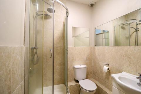 1 bedroom apartment to rent, Station Road, Westcliff-On-Sea