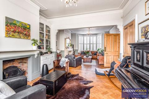 31 Malden Hill, New Malden, KT3 4DS