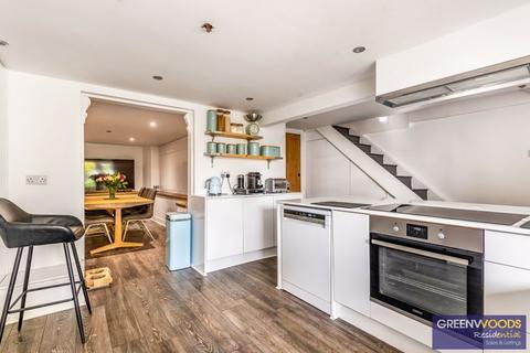 31 Malden Hill, New Malden, KT3 4DS