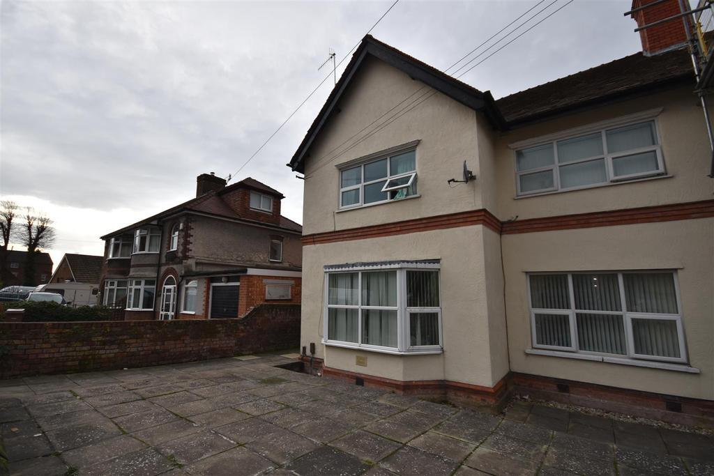 Greenbank Road, Tranmere 1 bed apartment £380 pcm (£88 pw)