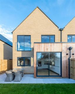 8 Blumer Lock, Yalding, Maidstone, ME18 6AD