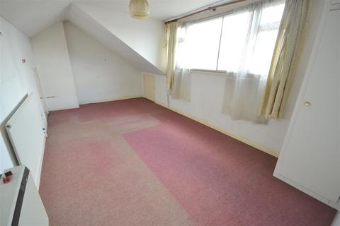 125 Asquith Boulevard, Leicester, LE2 6FE
