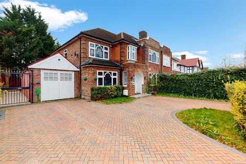 137 Carlton Avenue West, Wembley, HA0 3RA