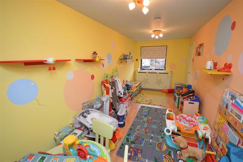 12 Oakmeadow Close, Birmingham, B33 0AQ