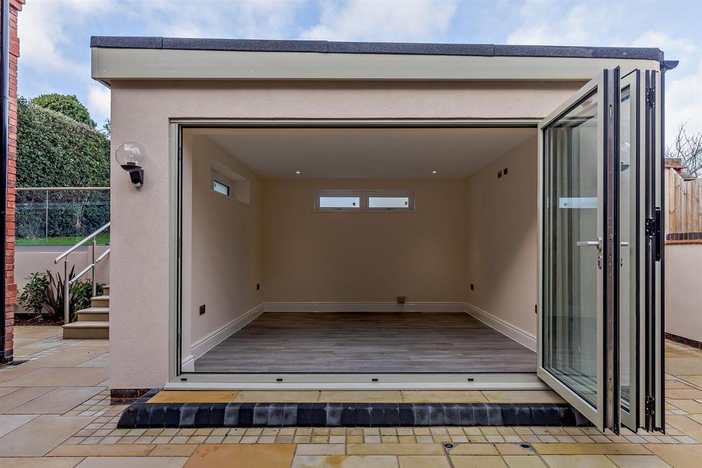 8446034-exterior01-800.jpg