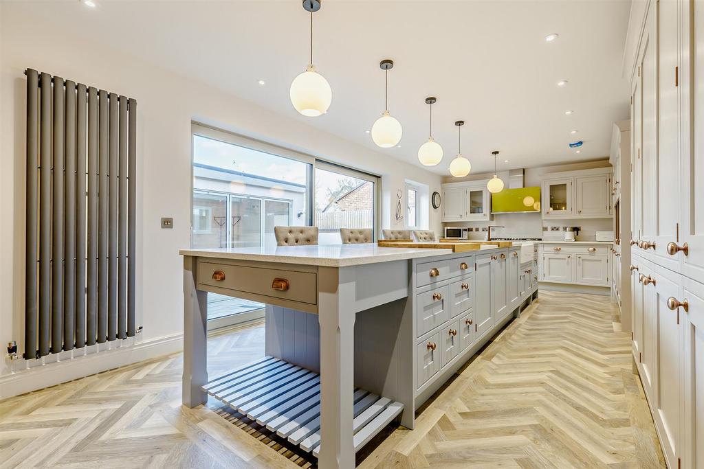 8444633-interior10-800.jpg